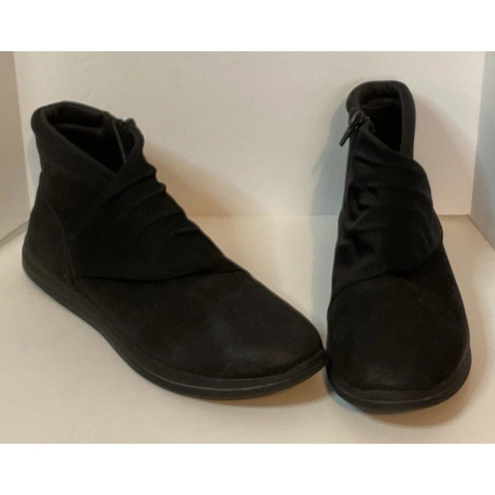 Clarks Cloudsteppers Breeze Black Suede Zip Ankle Boots Size 8